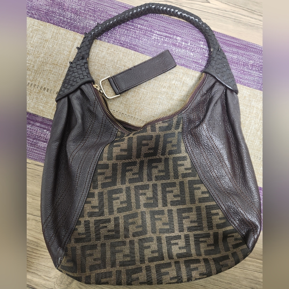 FENDI Authentica Vintage bag. Perfect condition.